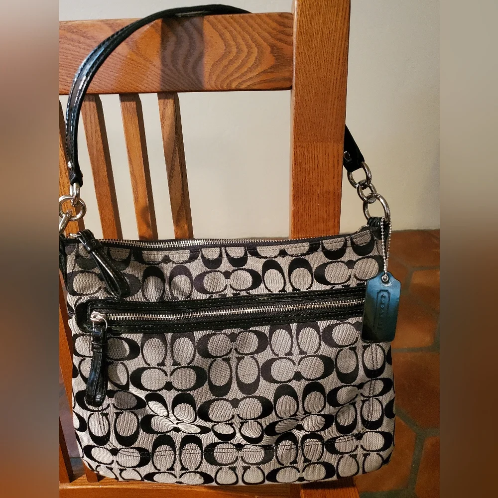 Coach Signature Hippie Handbag - Picture 1 of 7